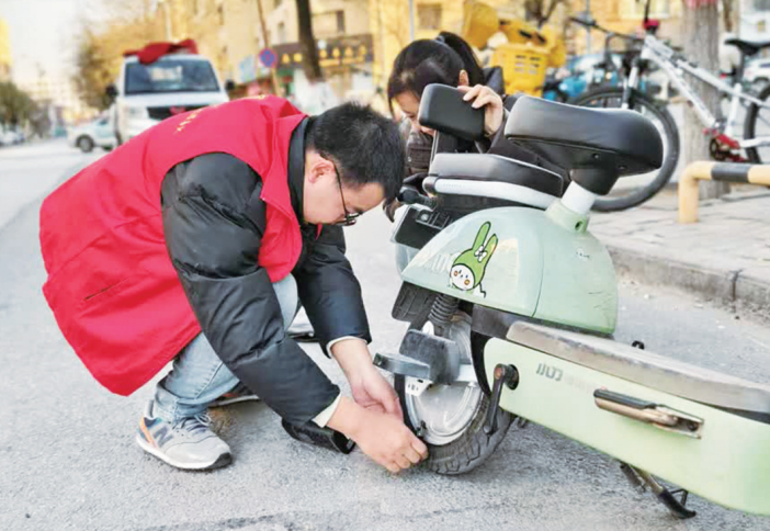 銀虹社區有支“暖寶寶”服務隊